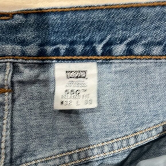 Men’s Levi’s 550 relaxed fit shorts, size 32 - Picture 2 of 5